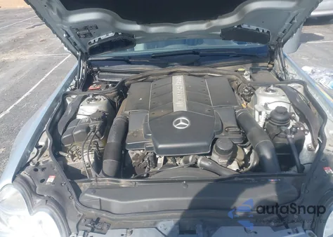 2003 Mercedes-Benz Sl 500 z USA, uszkodzony, nr VIN WDBSK75F83F028153